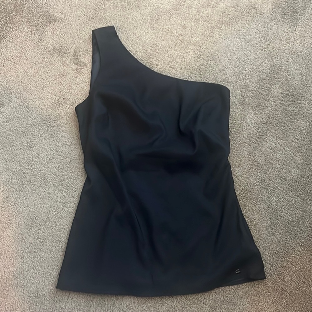 Guess top